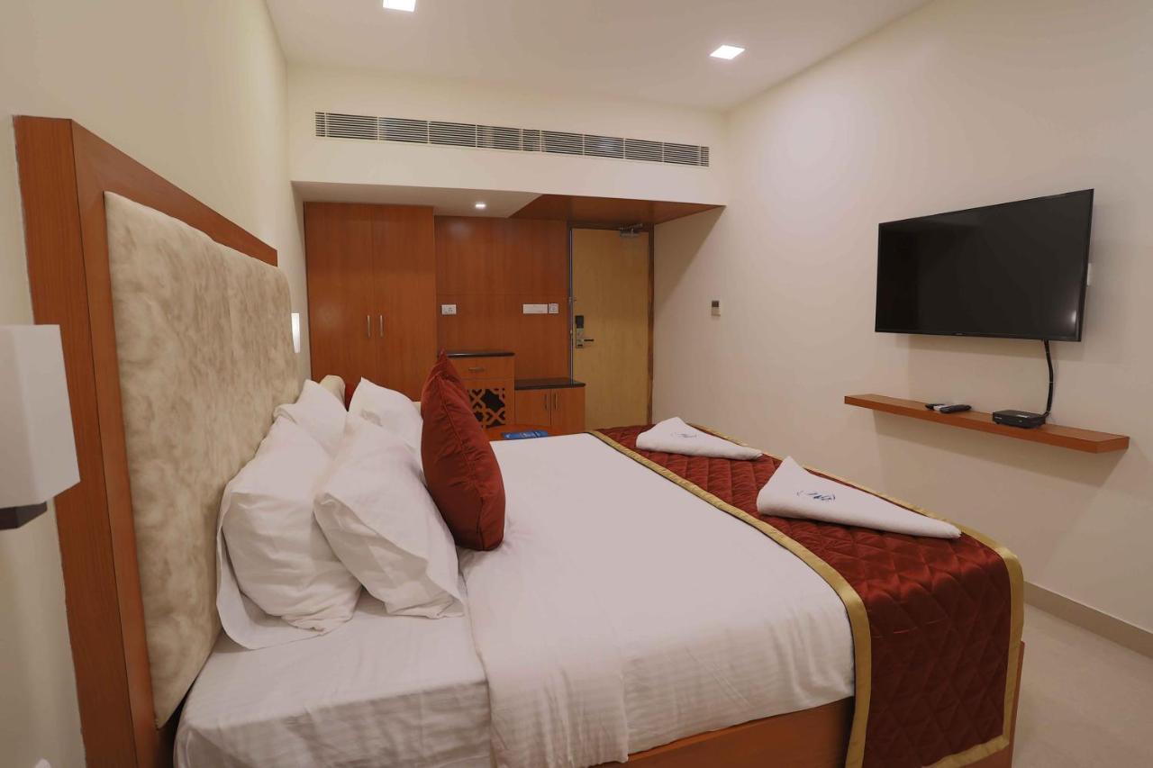 Hotel Bluemoon Tirunelveli Exteriör bild