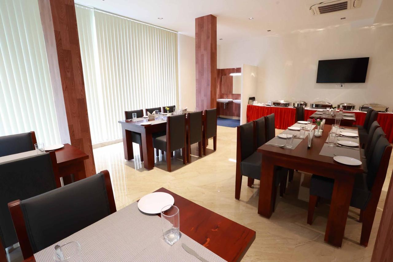 Hotel Bluemoon Tirunelveli Exteriör bild