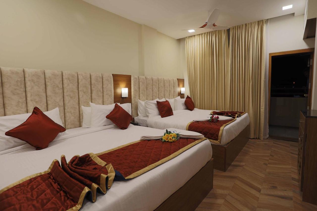 Hotel Bluemoon Tirunelveli Exteriör bild