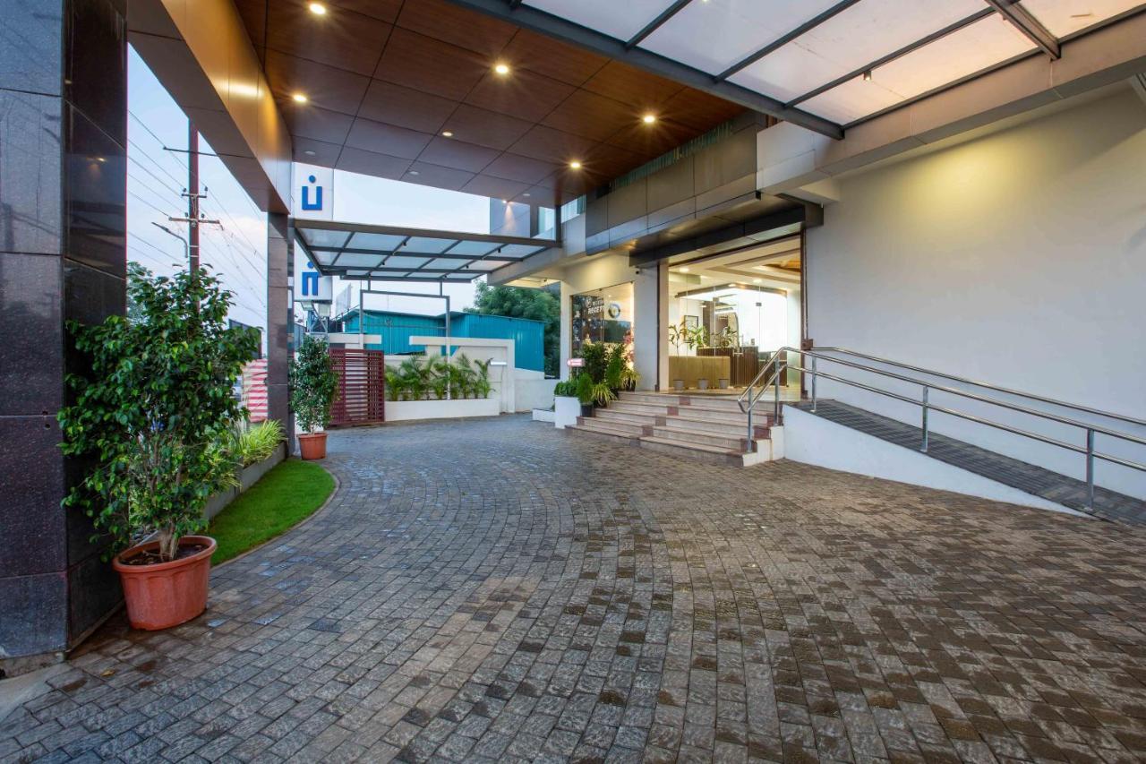 Hotel Bluemoon Tirunelveli Exteriör bild