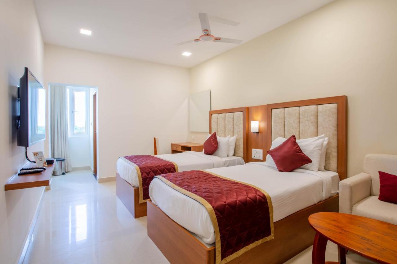 Hotel Bluemoon Tirunelveli Exteriör bild