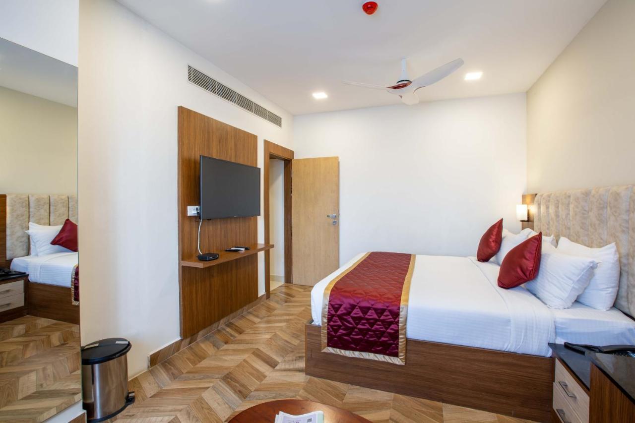 Hotel Bluemoon Tirunelveli Exteriör bild