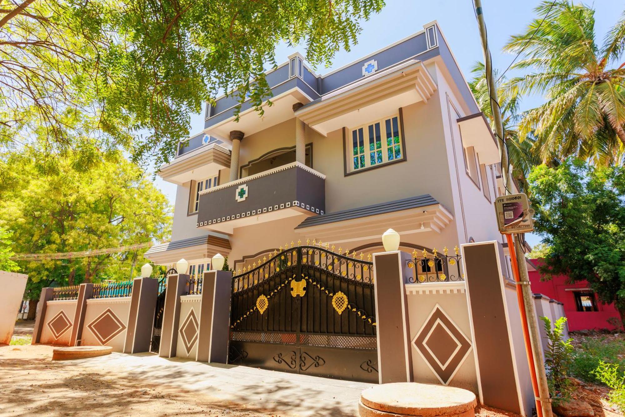 Hotel Bluemoon Tirunelveli Exteriör bild