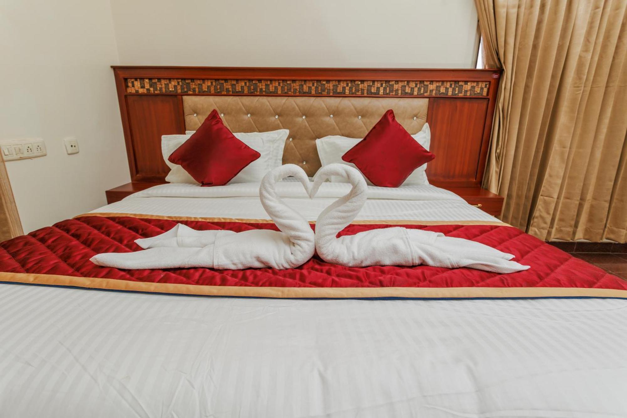 Hotel Bluemoon Tirunelveli Exteriör bild