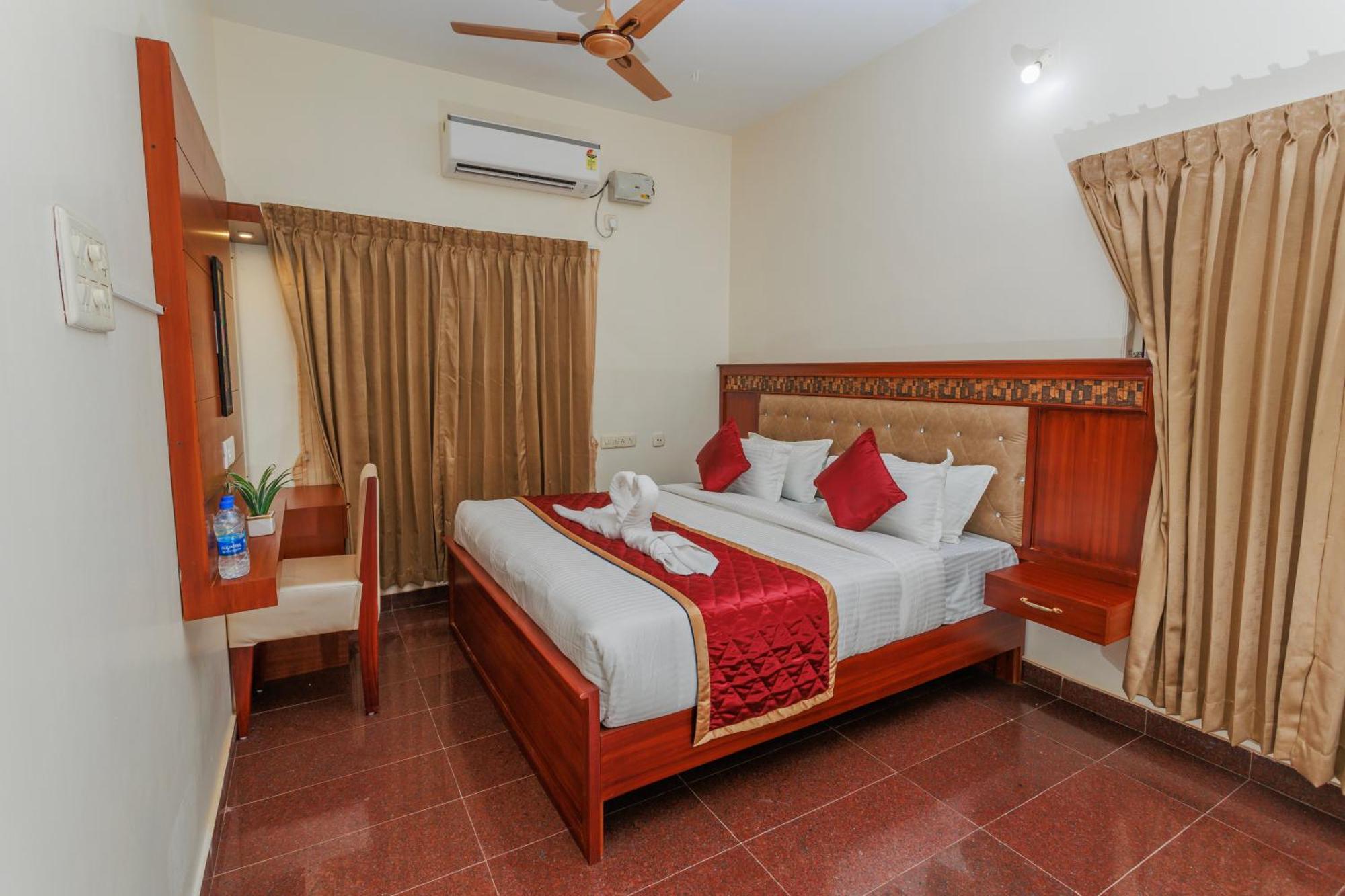 Hotel Bluemoon Tirunelveli Exteriör bild