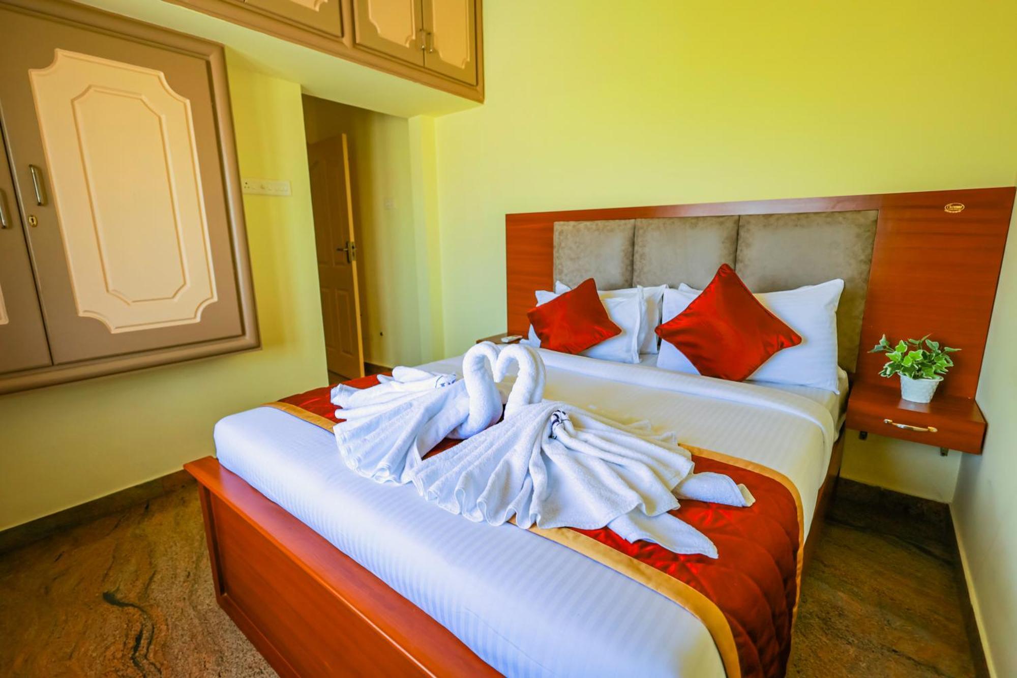 Hotel Bluemoon Tirunelveli Exteriör bild