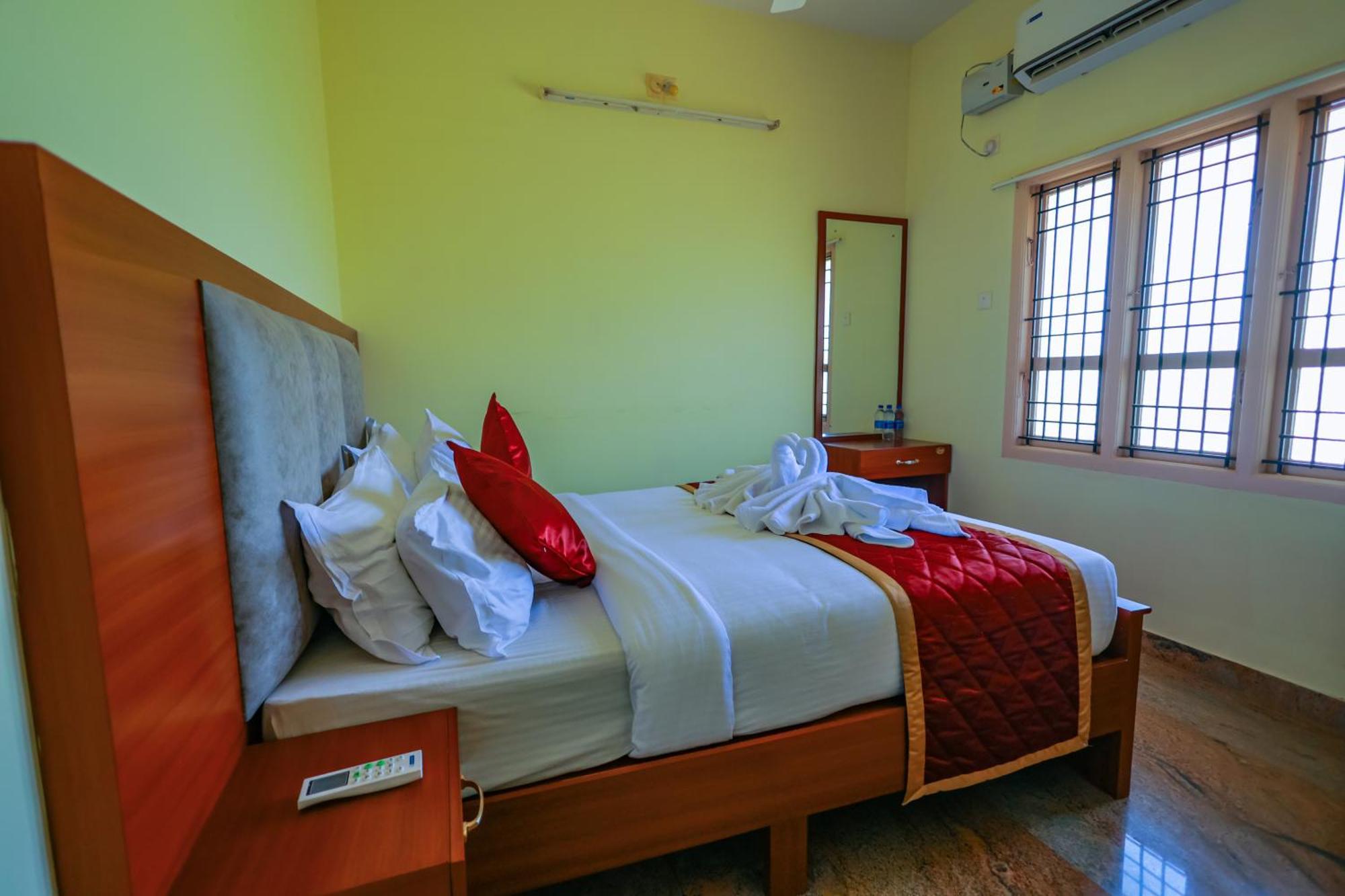 Hotel Bluemoon Tirunelveli Exteriör bild